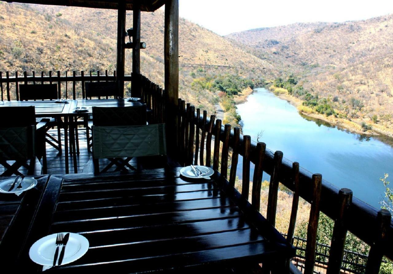Lodge Twentyfour Mabalingwe Nature Reserve Bela-Bela Extérieur photo